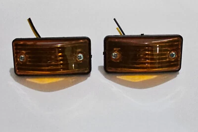 DAIHATSU TAFT FEROZA ROCKY SPORTRAK FOURTRAK FRONT FENDER TURN SIGNAL LAMP PAIR - Image 1 of 4