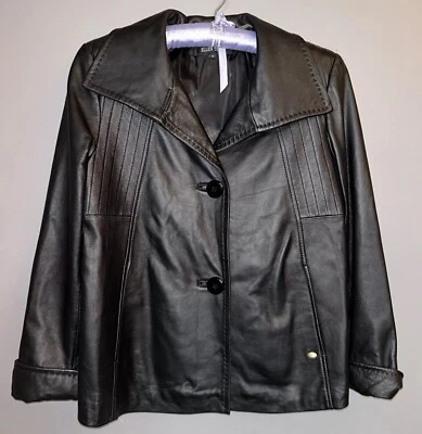 Chaqueta de Cuero Negra Ellen Tracy Talla Pequeña Buttersoft Chic Cuello Botón Foto 1 de 4