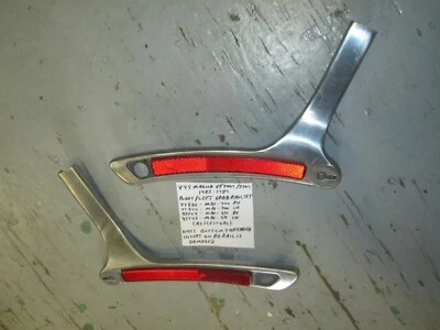 Juego de rieles de agarre OEM Magna V45 VF-700C / VF-750C 77330-MB1-700, 77340-MB1-700 Foto 1 de 4