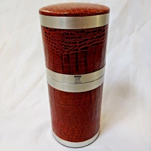 HUMIDOR DE VIAJE ATOLL EN CUERO COCODRILO MARRÓN - Imagen 1 de 11