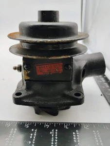 Chevrolet 1935 NORS Vintage Bomba de agua Repuesto OEM 837608 - Imagen 1 de 8