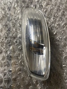 Luce ripetitore indicatore di direzione lato passeggero sinistro CITROEN DS3 2010 •3 - Foto 1 di 3