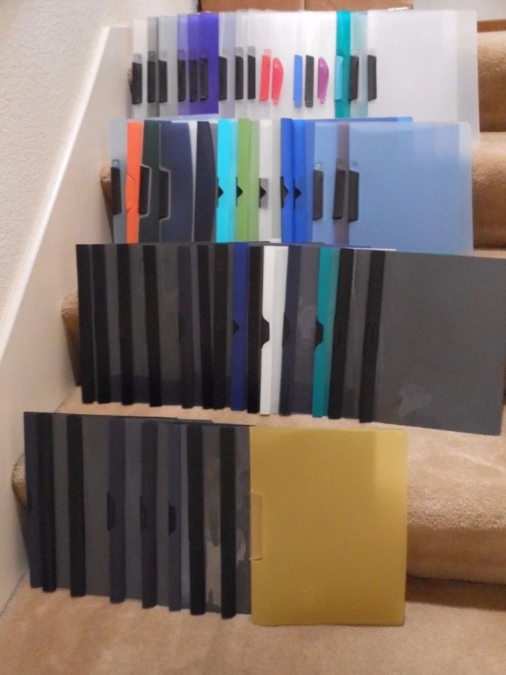 Generic plastic presentation report cover - no pockets, clip binding - Image 1 of 1