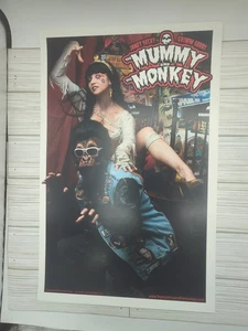 Die Mumie und der Affe Horror Gastgeber Poster 11" x 17" - Bild 1 von 2