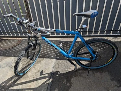 Neuwertiges Mountainbike MTB Cube LTD Four - Bild 1 von 4