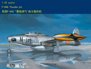 HobbyBoss 83208 1/32 U.S F-84G Thunder Jet model kit - Picture 1 of 9