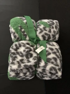 AERIE 2024 Sherpa Blanket Gray White Snow Leopard Green Aerie Logo NEW - Picture 1 of 3