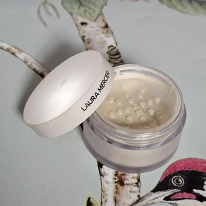 Laura Mercier Translucent Loose Setting Powder Ultra Blur Mini - 6g BOXED see de - Picture 1 of 4