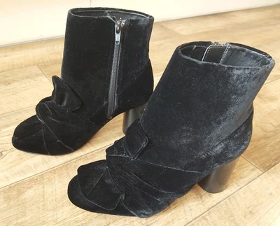 Zara Black Velvet Ankle Boots With Bow Size 2 BNWT (See Description) - Image 1 of 4