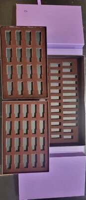 Estuche de almacenamiento púrpura DoTERRA 15 ml, 10 ml, 5 ml - Total 86 inserciones Fome plegables Foto 1 de 4