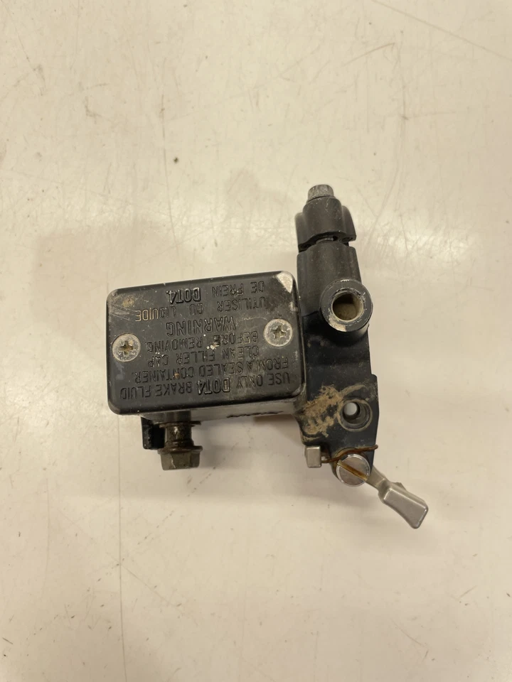 Cilindro maestro - Can Am Outlander 650 48048 2008 Foto 1 de 4