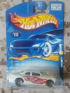 2001 Hot Wheels Collector #117 SHOE BOX White w/Chrome PR5 Rims Variation - Picture 1 of 5