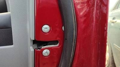 2006-2010 Dodge Charger Passenger Right Front Door Latch With Rods/cables Oem - Image 1 of 3