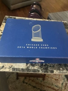 CHICAGO CUBS SEASON TICKET HOLDER BOX 2016 "BOX ONLY* - Bild 1 von 6