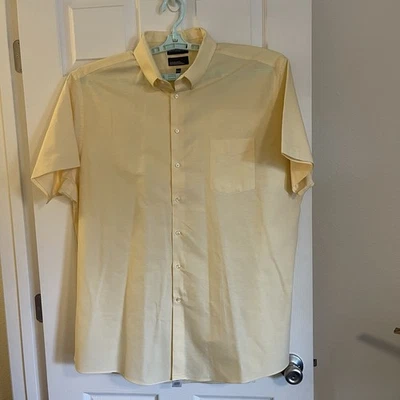 Covington 男式正装衬衫短袖 XXL 领 18-18.5 黄色纽扣 — 第 1/3 张图片