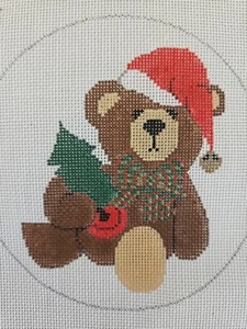 IGC TEDDYBÄR IN WEIHNACHTSMANNMÜTZE 5,5" handbemalt Nadelspitze Leinwand Ornament CCS - Bild 1 von 3