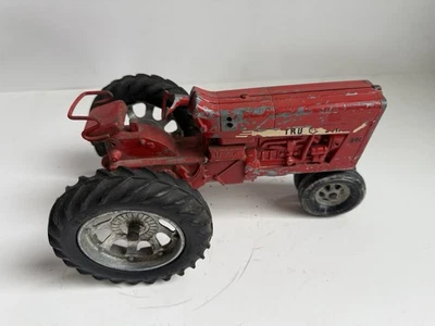 Vintage Tru Scale 890 1/16 Farm Tractor  (35) - Image 1 of 4
