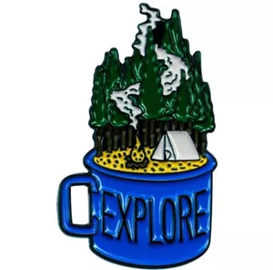 Pin esmaltado Explore Mountain Camping Woods - Imagen 1 de 2