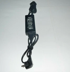 Targus APM 12 AC Power Adapter - Bild 1 von 2