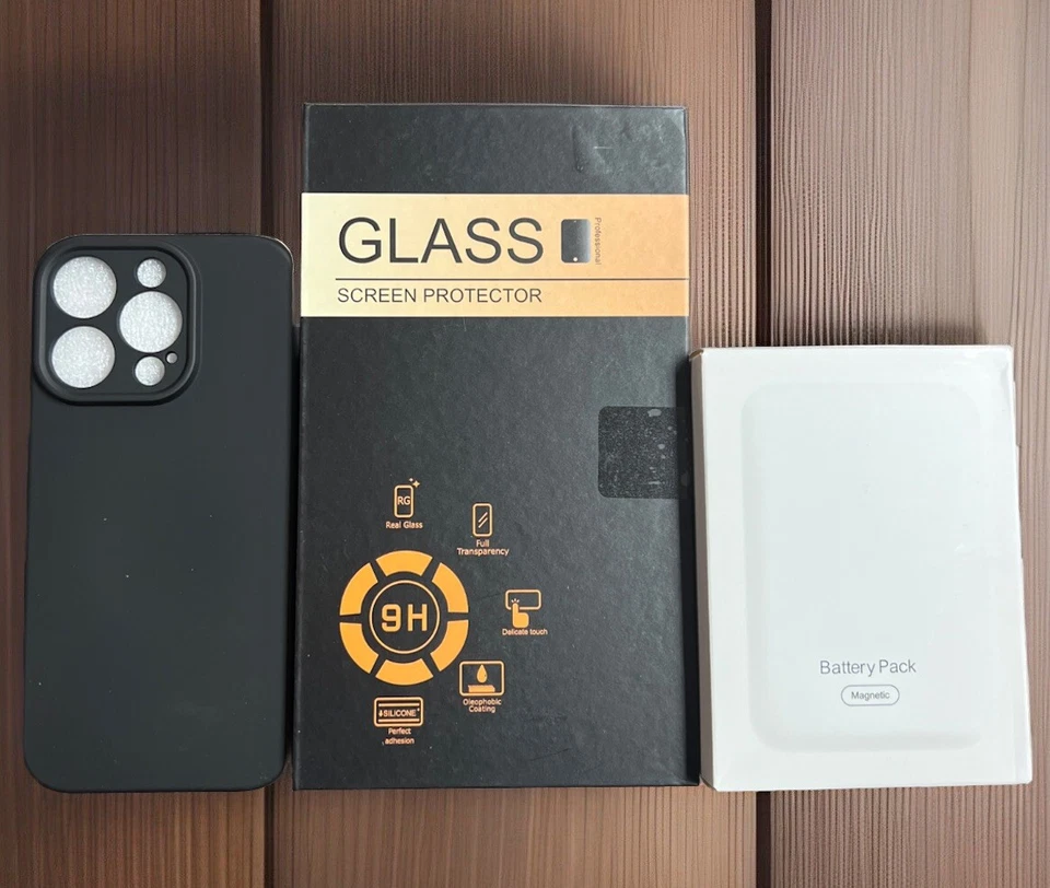 5000mAh Power Bank Magnetic Charger 14/15/16 Black+Privacy Screen+Black Case 16 - Image 1 of 4