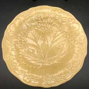 Wedgwood Antique Majolica 9" GOLD Strawberry Leaf Grape Vine Plate 1910 RARE - Picture 1 of 20