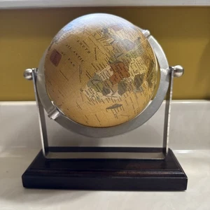 Weltkugel auf Holzsockel Vintage Bürodeko Geschenk - Bild 1 von 5