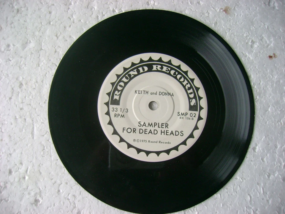 7" EP 33 1/3 RPM - Grateful Dead - Sampler For Dead Heads/ Old & in .. / SAM 02 - Bild 1 von 4