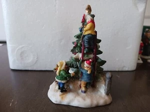 Estatuilla 2002 adoquines esquinas decorando el árbol de Navidad 3,75" - Imagen 1 de 8
