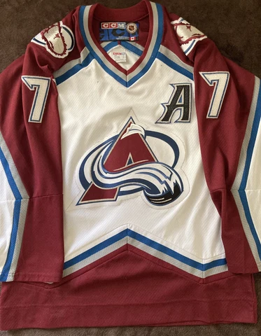 CCM Colorado Avalanche Ray Bourque #77 Jersey Size M Cover