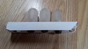Three Vintage Westinghouse 25W 115/125V T8 light bulbs 7QT86 D.C. Inside Frost - Picture 1 of 6