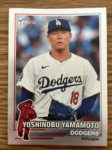 2025 Topps Heritage Yoshinobu Yamamoto Redefined Holographic Foil #76R-23 ⚾️ - Picture 1 of 2