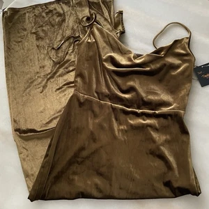 NWT Just Taylor Velour Cowl Neck Dress Size 4 - Picture 1 of 4