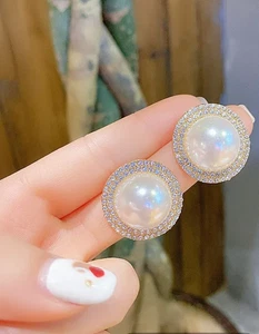 Elegant Imitation Pearl & Rhinestone Round Stud Earrings for Women - Picture 1 of 4