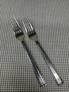 (2) Cambridge Schneider Tafelgabeln 8" glänzend Versand 5 $ flach oder kostenlos mit 4 Einheiten - Bild 1 von 3