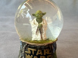 RARE 2005 Star Wars Encore Mini Snowglobes - Yoda - Phantom Menace Jedi Strikes - Bild 1 von 9