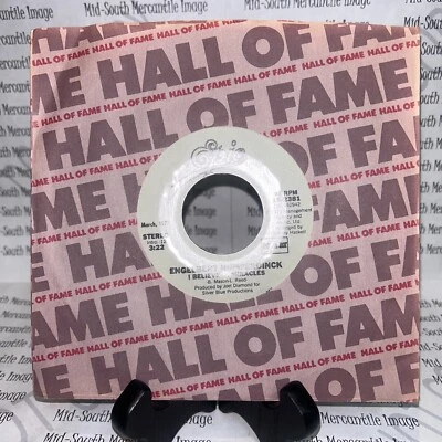 ENGELBERT HUMPERDINCK “I Believe In Miracles/This Moment In Time” 45 RPM Vinyl - Image 1 of 4