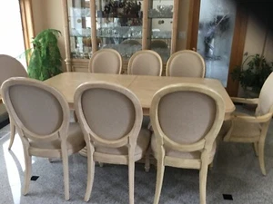 Bernhardt dining room set wood, 1 table, 8 chairs, 2 leaves and a china cabinet - Picture 1 of 12