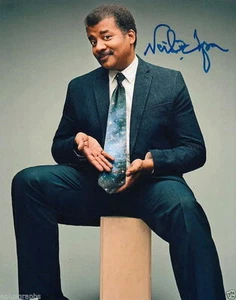 NEIL DEGRASSE TYSON.. Cosmos: A Spacetime Odyssey - SIGNED - Picture 1 of 1