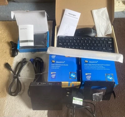 Beelink BT3 Windows 10 with new 250g hard drive keyboard & mouse boxed  - Image 1 of 4