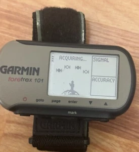 Garmin Foretrex 101 Personal Navigator GPS Hiking With Wristband - Picture 1 of 3