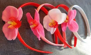Hawaiian Lei Flower Headband Girls Dress-Up Costume Hair Accessory Satin Band - Foto 1 di 6