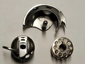 3PC GENUINE SHUTTLE HOOK "JS" + BOBBIN CASE"Y' + BOBBIN FOR SEWING MACHINE B3.7 - Picture 1 of 4