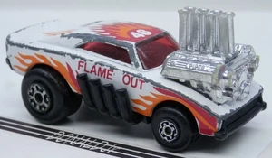 Matchbox Red Rider Custom 1968 Dodge Charger Hot Rod weiß FLAME OUT Maßstab 1:64 - Bild 1 von 2