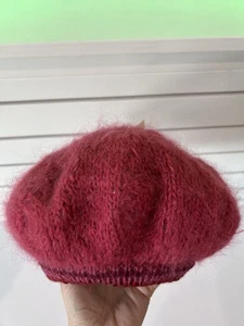 NWT Hand Knit Virgin Wool Mohair Warm Raspberry Beret Made Newfoundland Tassel - Picture 1 of 4