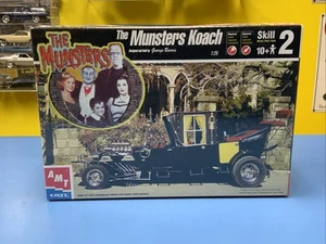 The Munsters Koach George Barris 1/25 Model Kit TV Car AMT ERTL 30098 SEALED BOX - Picture 1 of 9