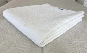Australian House & Garden White Quilted Double / Queen Coverlet Faults - Picture 1 of 22