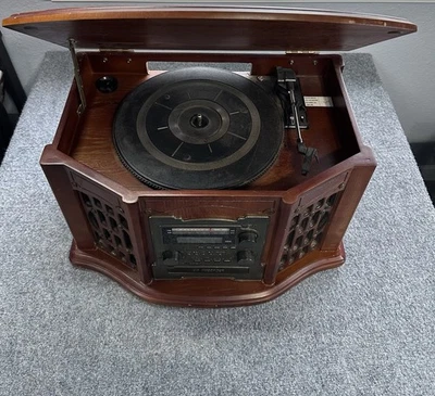 Innovative Technology ITRR-501 Wooden Music Center (Record, CD, Cassette, Radio) - Image 1 of 4