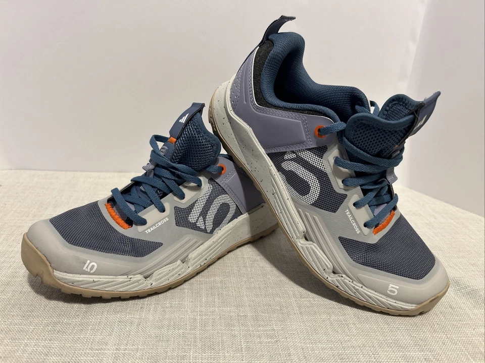 Zapato de bicicleta de montaña ADIDAS Five Ten Trailcross XT para hombre plateado/violeta/azul talla 8 Foto 1 de 4