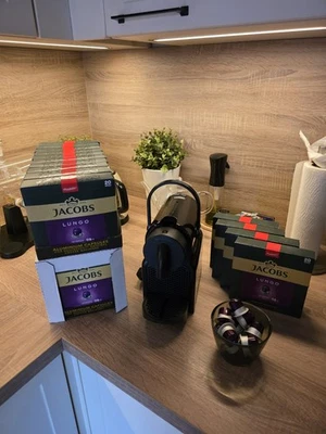 DeLonghi Kapselmaschine inkl. 490 Jacobs Lungo 8 Kapseln - Bild 1 von 4