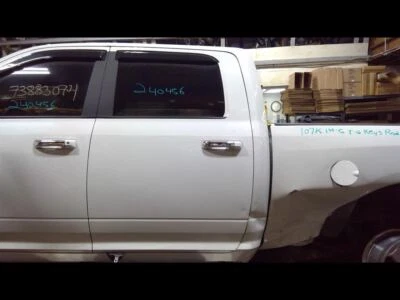 RAM2500 2018 puerta trasera lateral 1487629 Foto 1 de 4